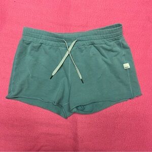 Vuori Women's Green Jogger sweat Shorts XS